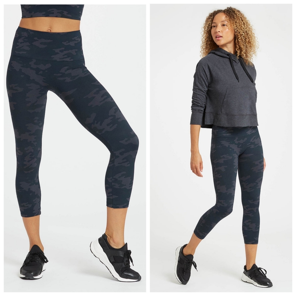 Spanx Look At Me Now Seamless Crop Compression Casual Leggings Black Camo